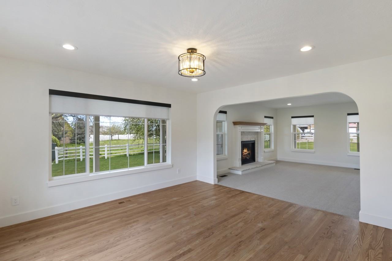 3645 W Gentile St #1 - Photo 5 of 31