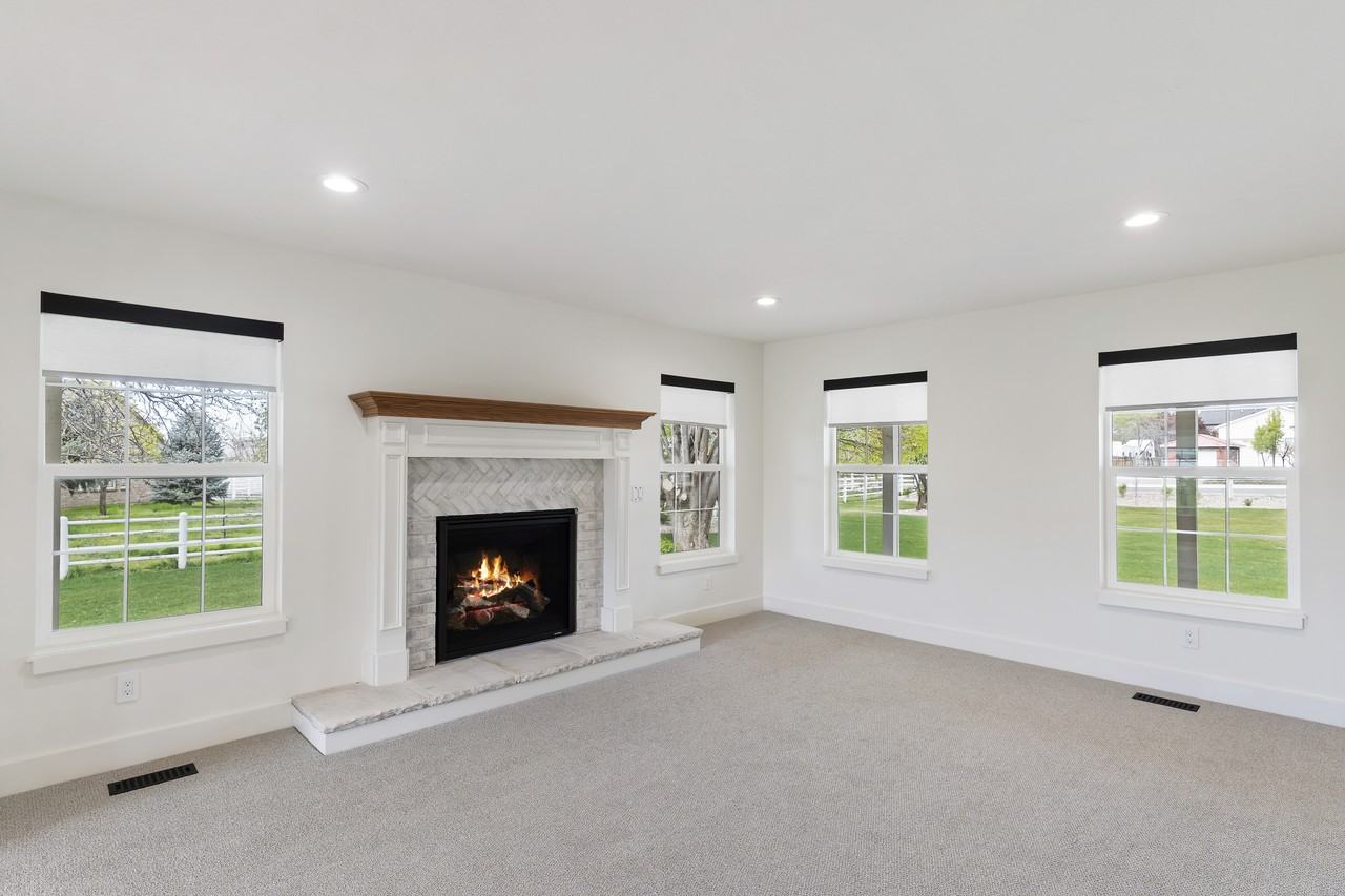 3645 W Gentile St #1 - Photo 6 of 31