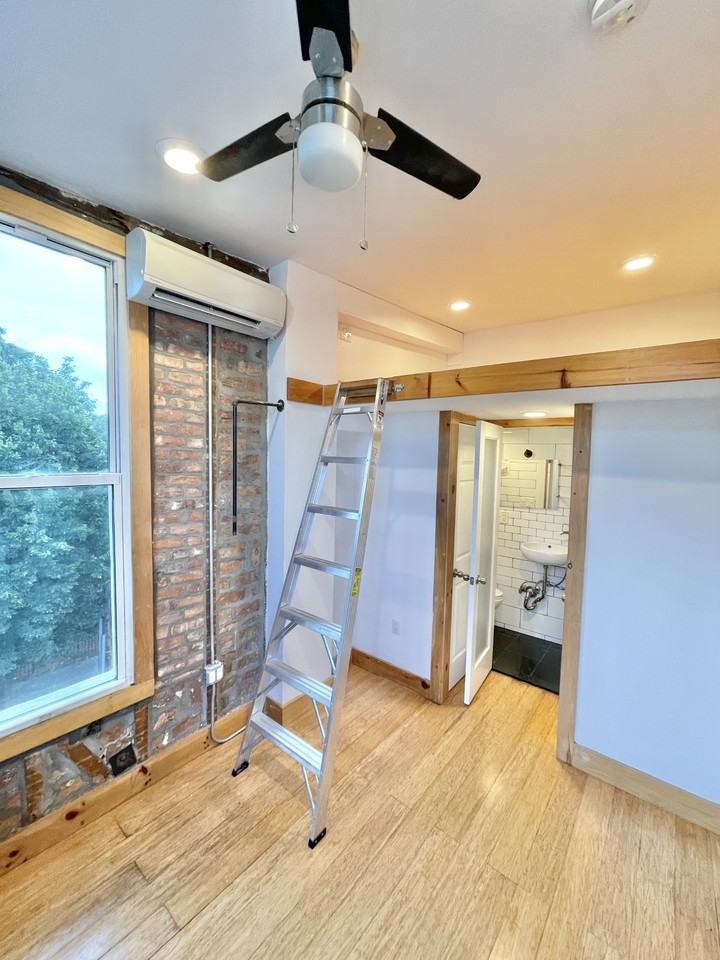 115 Weirfield St #3R - Photo 3 of 7