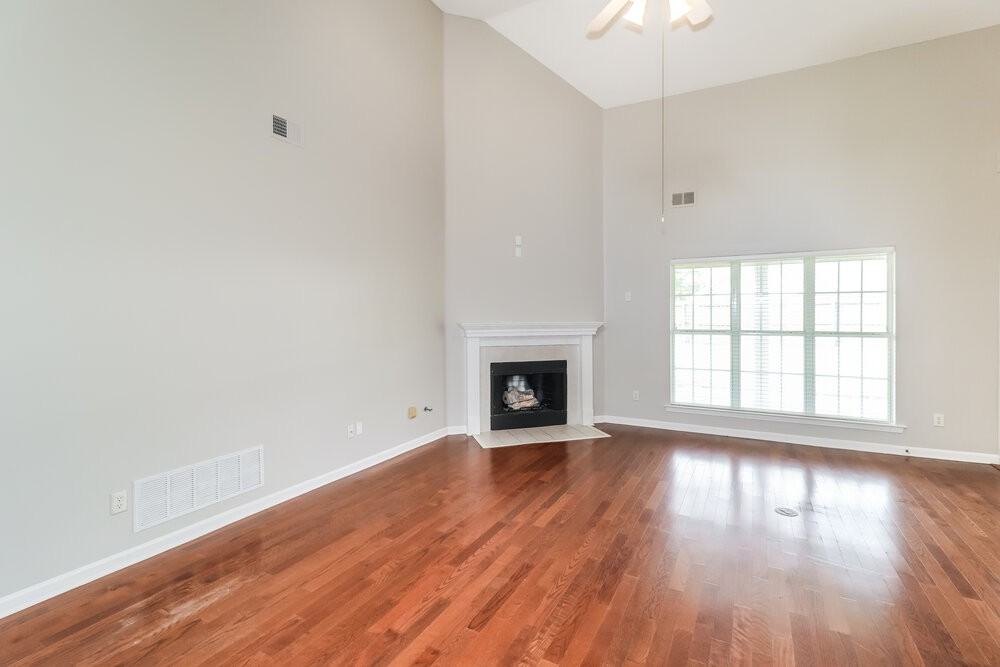 11660 Dempsey Dr - Photo 5 of 17