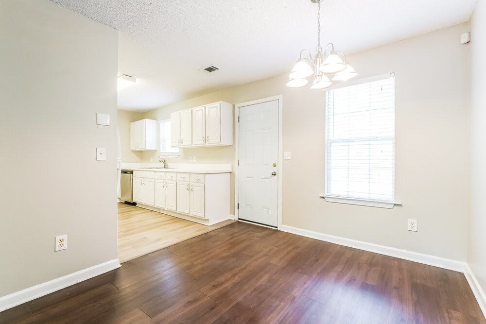 555 Jackson Lake Rd - Photo 6 of 16