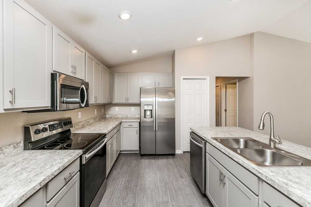 11821 Stone Pine St - Photo 7 of 16