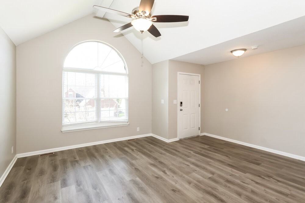 6311 Lure Ct - Photo 5 of 17