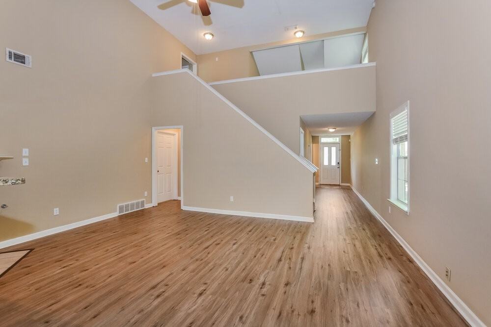 944 Shorey Cv - Photo 4 of 17