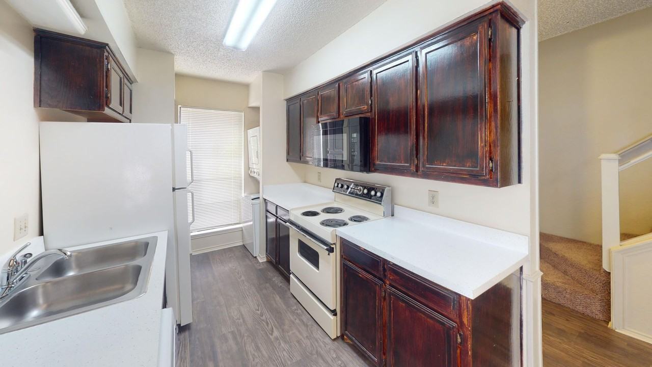 Sycamore Place Townhomes - Photo 5 of 23