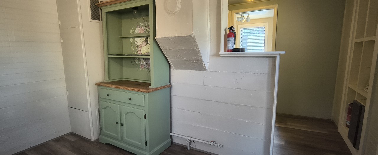 314 S Leroux St #2 - Photo 4 of 12