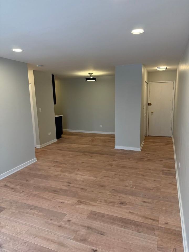 5750 N. Kenmore - Photo 3 of 10