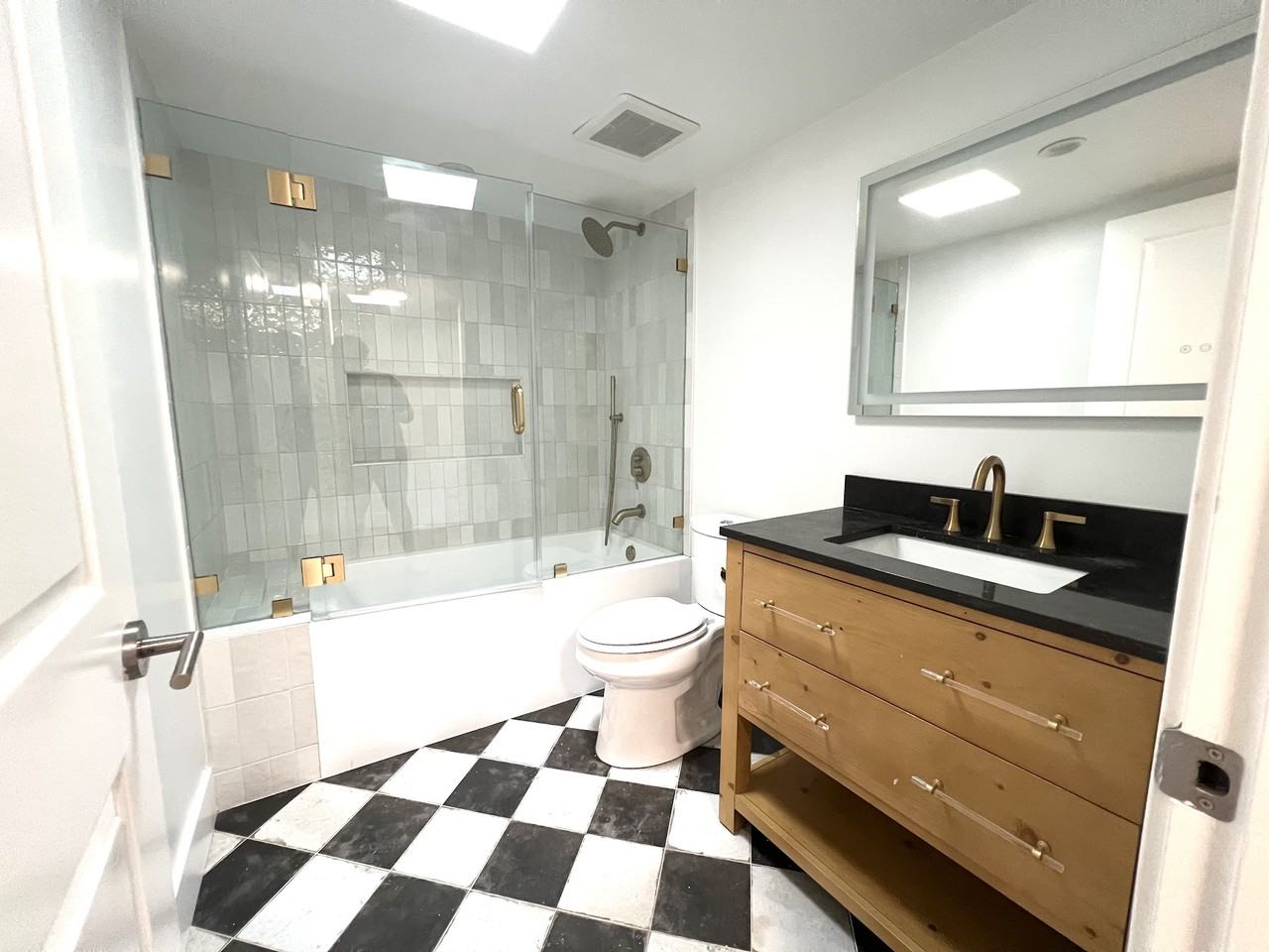 1890 Cochran Avenue #13 - Photo 3 of 10