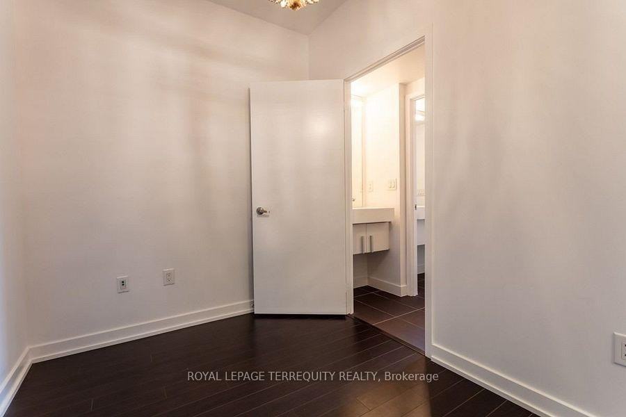 38 Dan Leckie Way - Photo 7 of 16