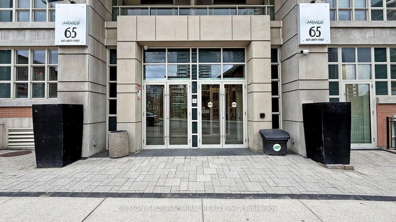 65 East Liberty Street - Photo 6 of 43