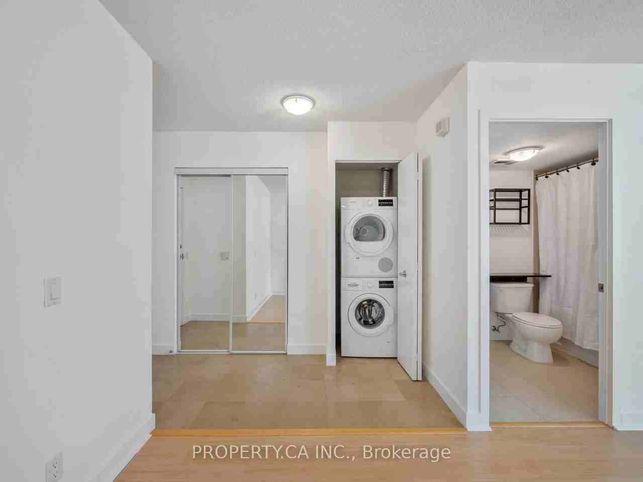 360 Front Street West - Photo 6 of 29