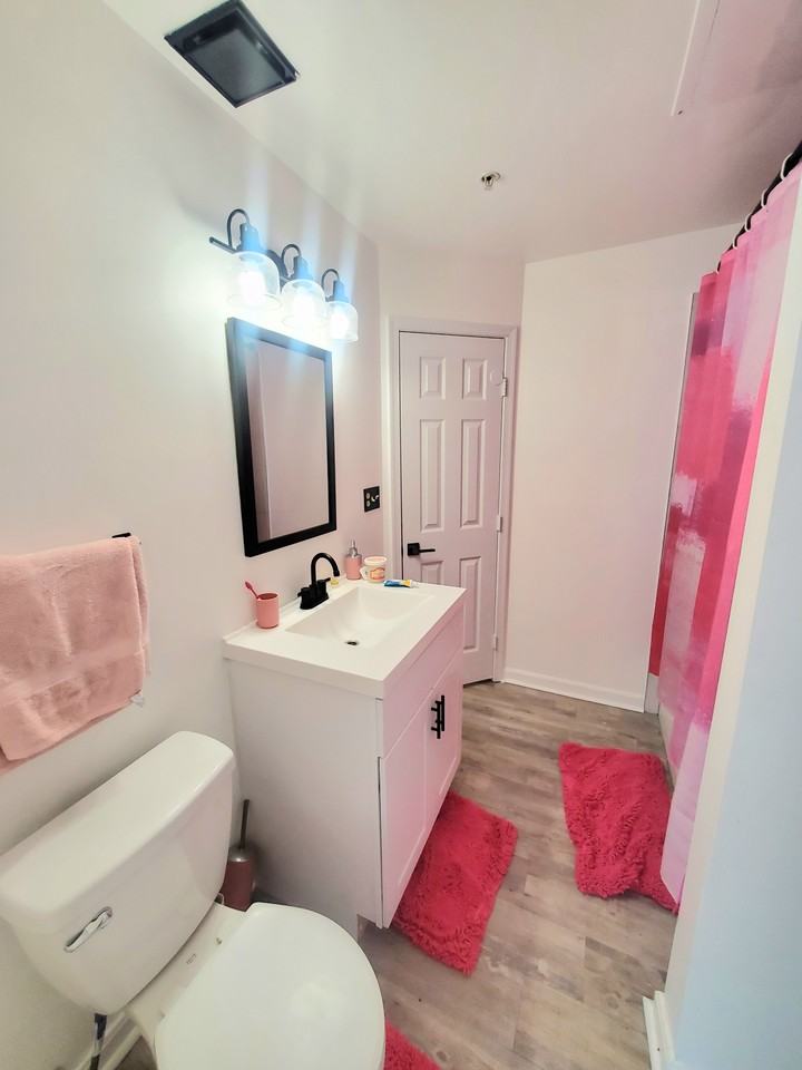 9720 Lake Pointe Ct #1 - Photo 4 of 24