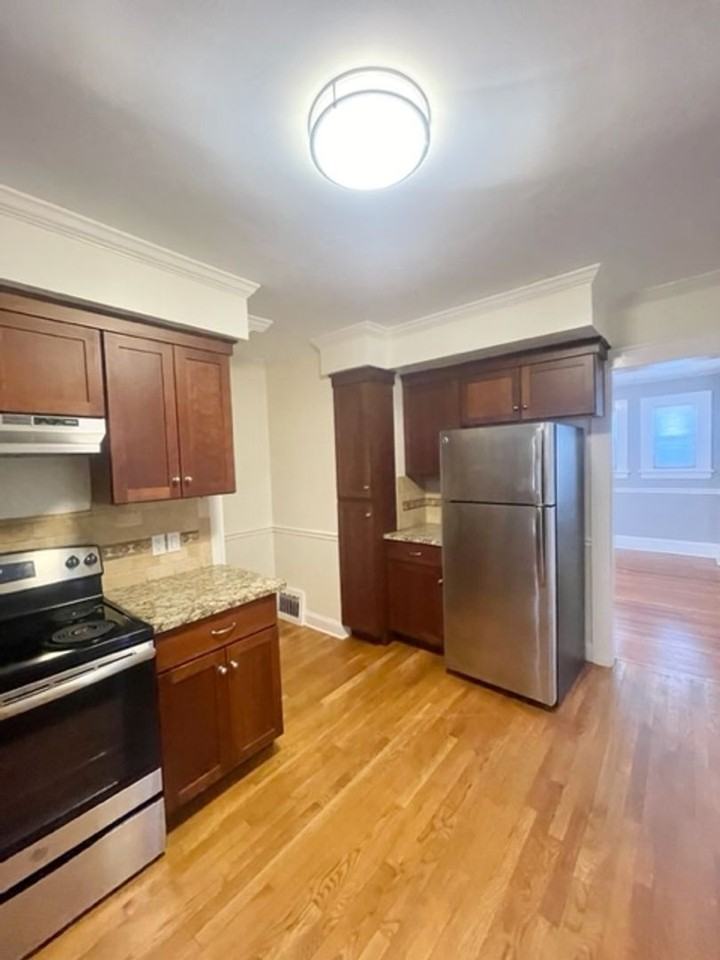 Fully Renovated Modern Apartments - Photo 3 of 24