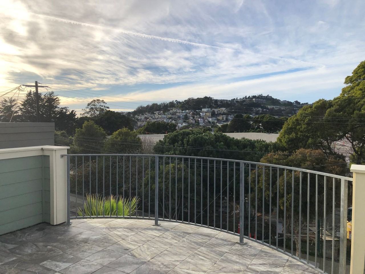 361 Elsie St - Photo 4 of 42