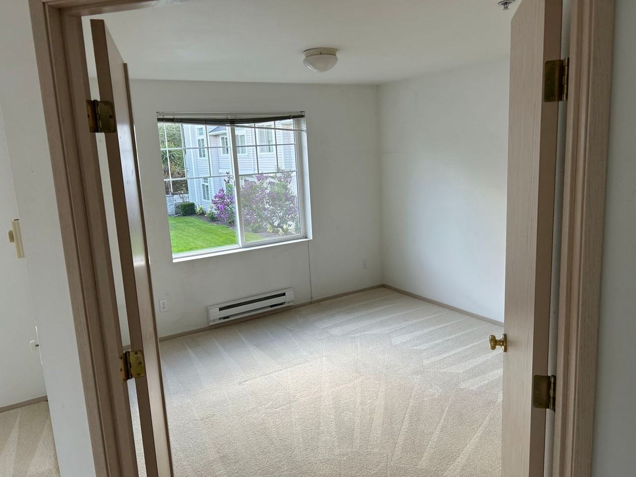 23527 54th Ave S - Photo 6 of 19