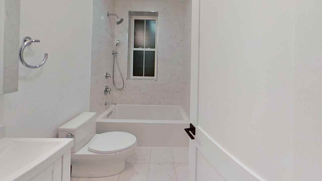 47B Englewood Ave - Photo 3 of 10