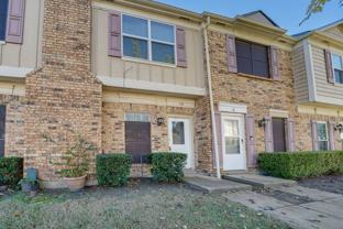 633 Carriagehouse Ln #I3 - Photo 1 of 1