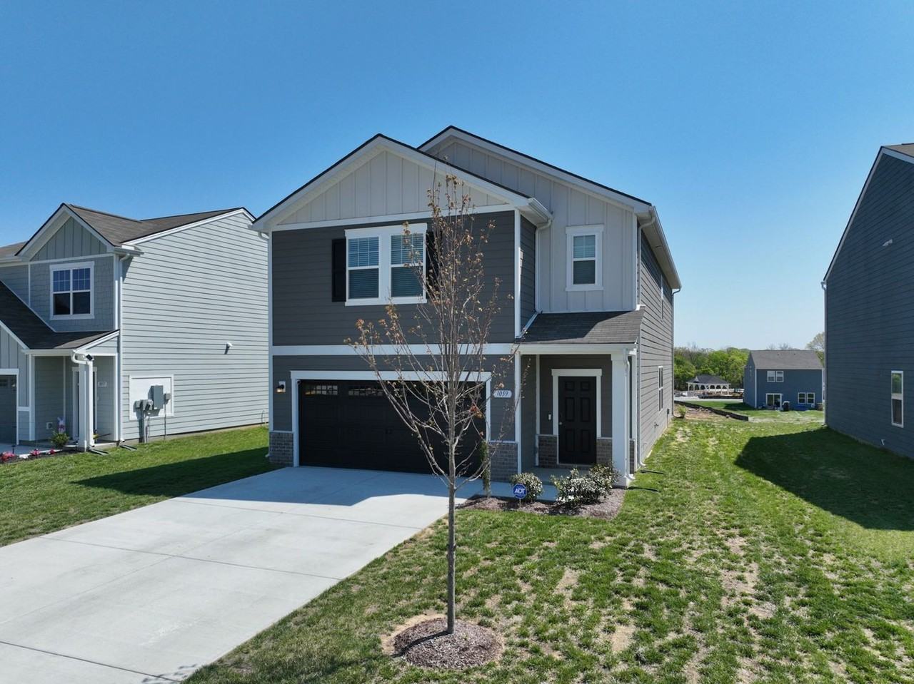 1059 Large Poppy Dr - Photo 2 of 44