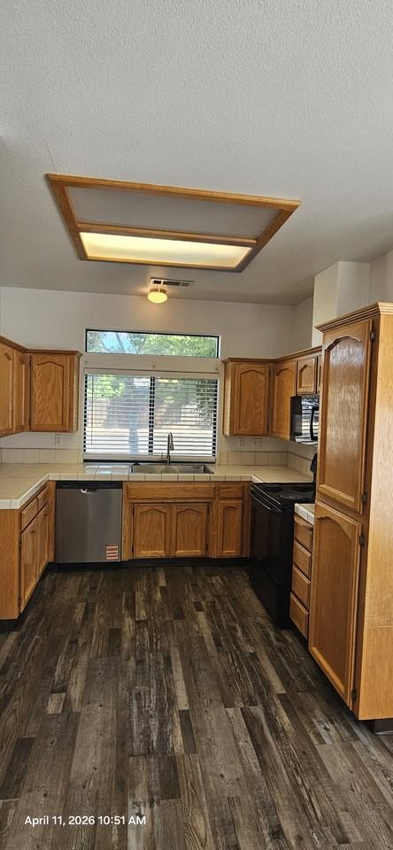 1502 Goshen Ave #1 - Photo 4 of 8