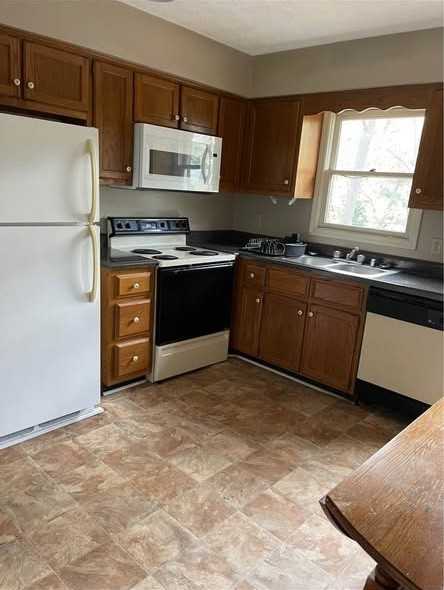 337 High St #3 - Photo 3 of 10