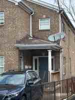 featured image of 433 Oak St #2