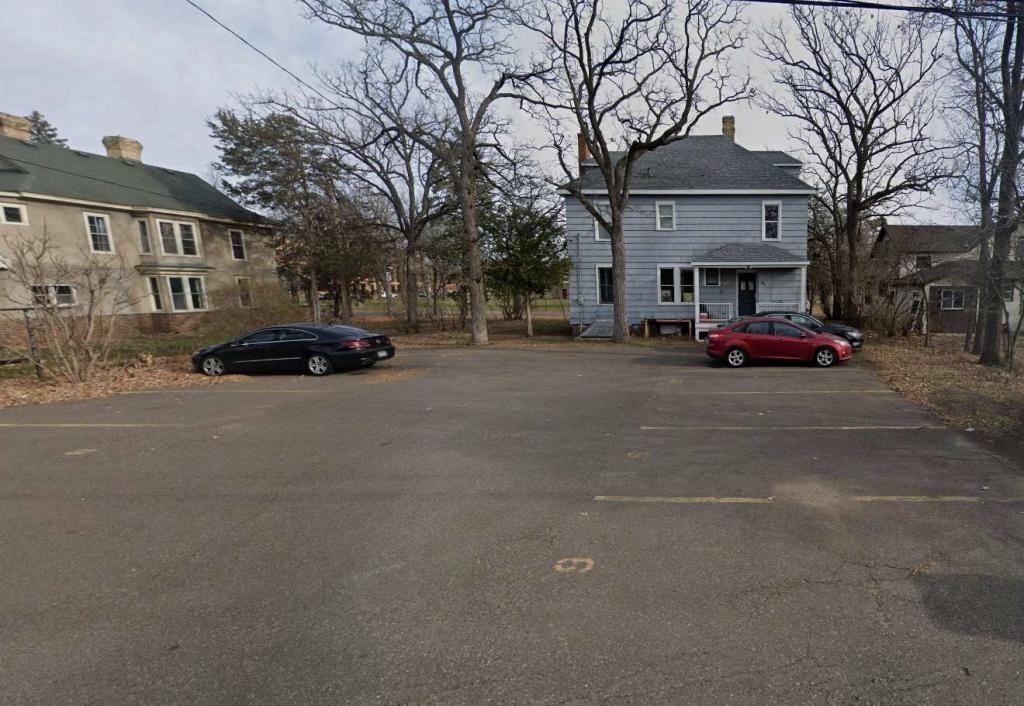 723 5th Ave S - Photo 2 of 18