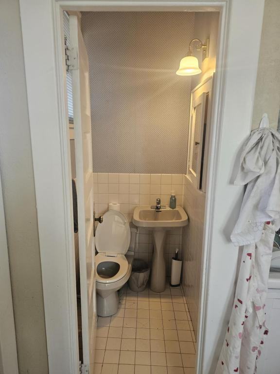 723 5th Ave S - Photo 3 of 18