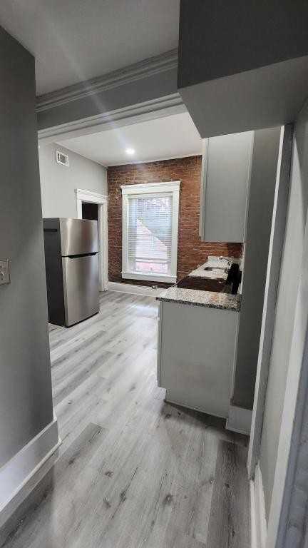 115 W Burnett Ave ##2 - Photo 6 of 18