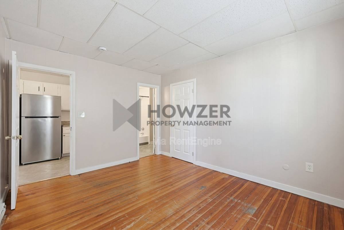 116 Clark St #2 - Photo 3 of 10