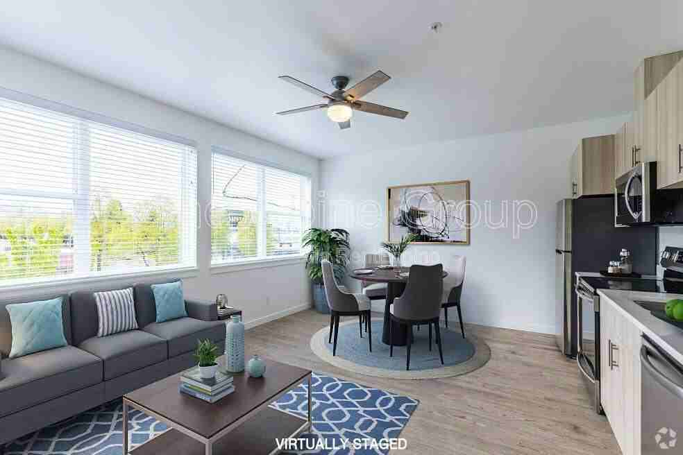 3014 Se 8th Ave #204 - Photo 6 of 10