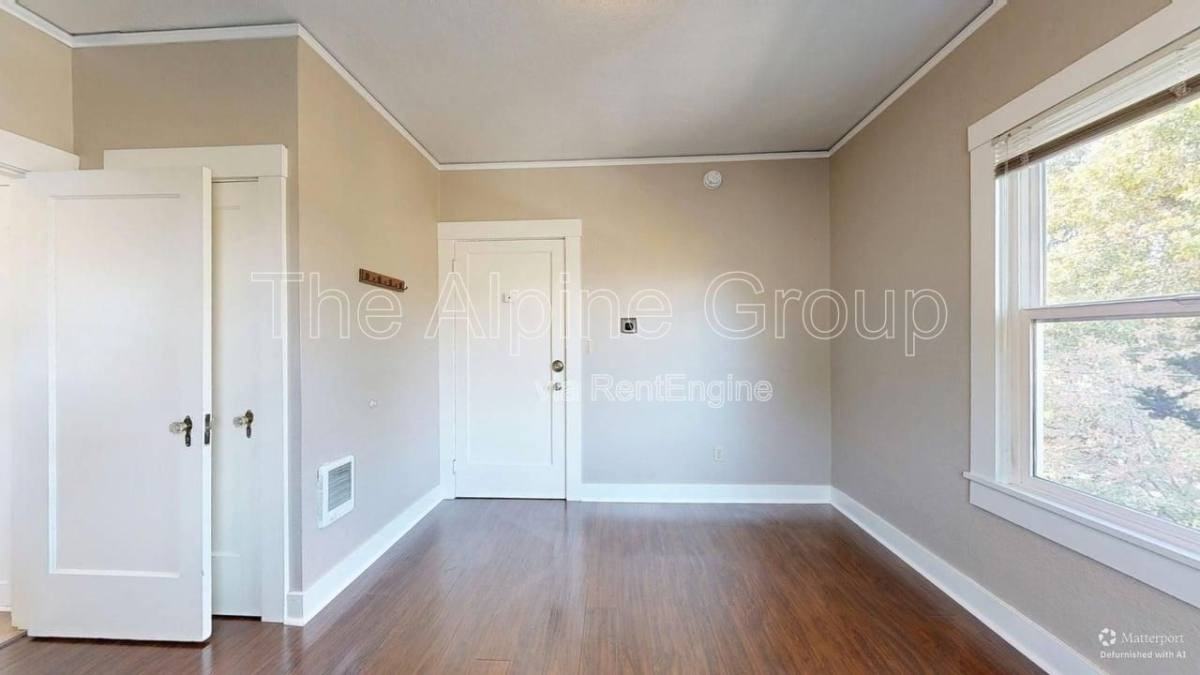 2256 Nw Overton St #12 - Photo 3 of 8