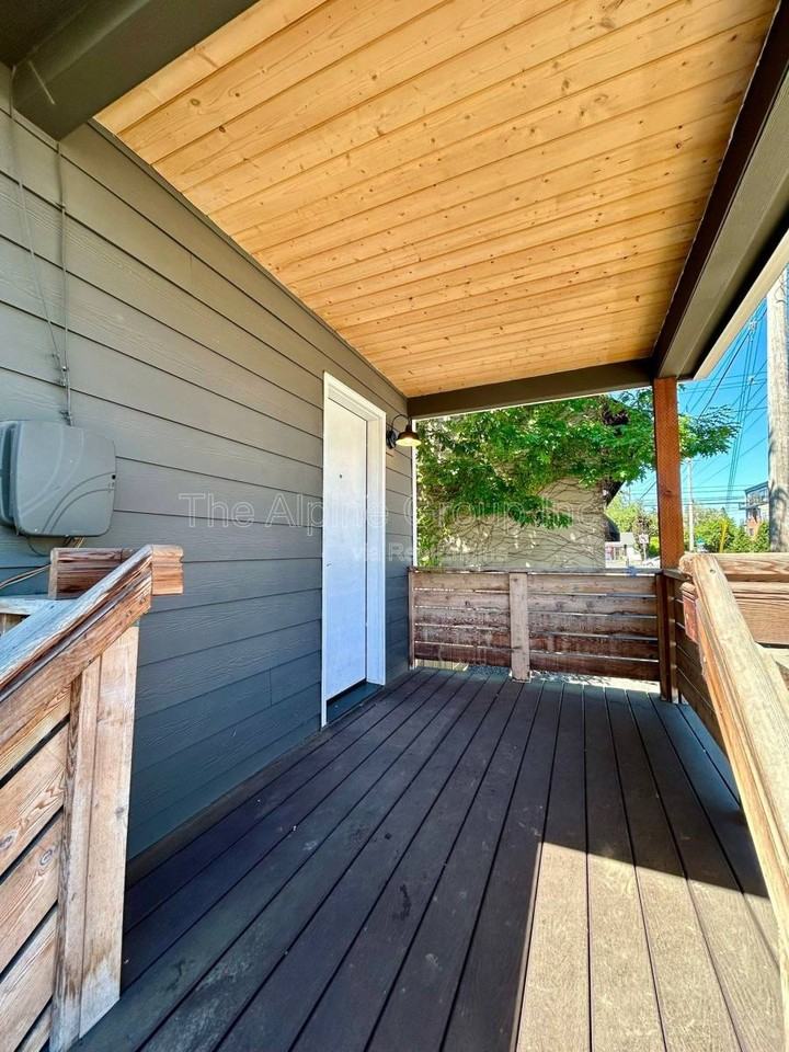 4831 N Maryland Ave #A - Photo 2 of 10