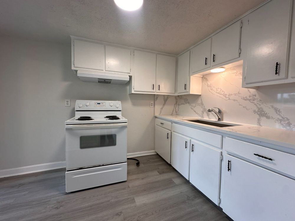 2516 Ivy St - Photo 3 of 16