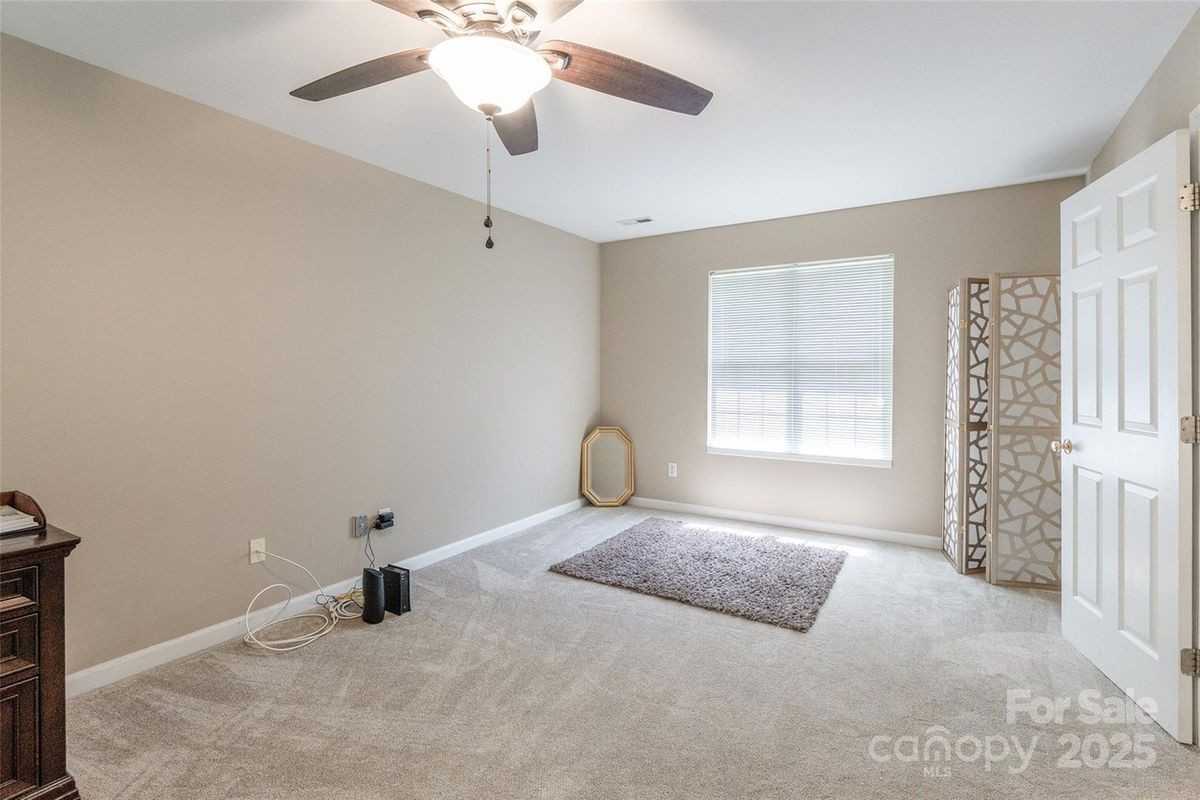 6622 Cedar Cliff Dr - Photo 2 of 15