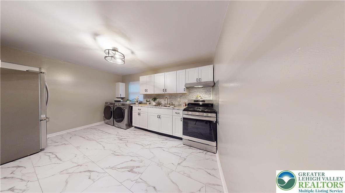 938 W Gordon St - Photo 2 of 11