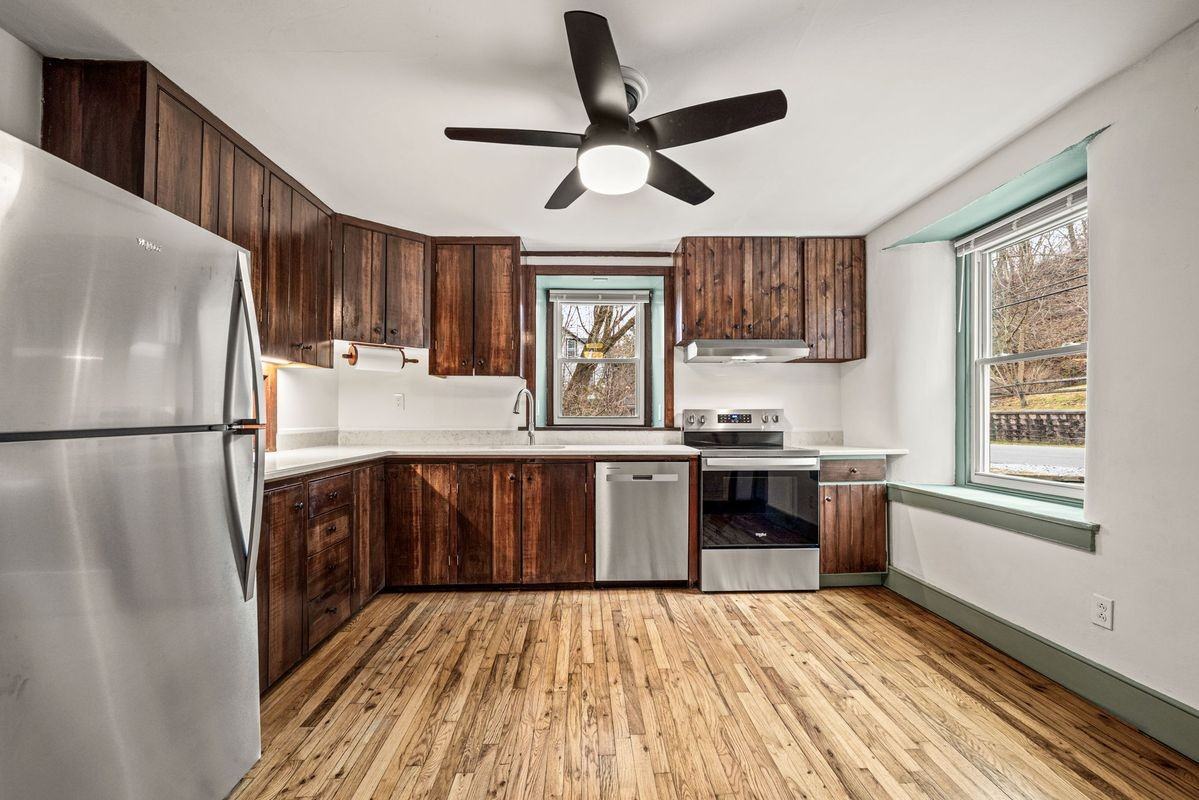 18 N Brandywine Ave - Photo 2 of 27