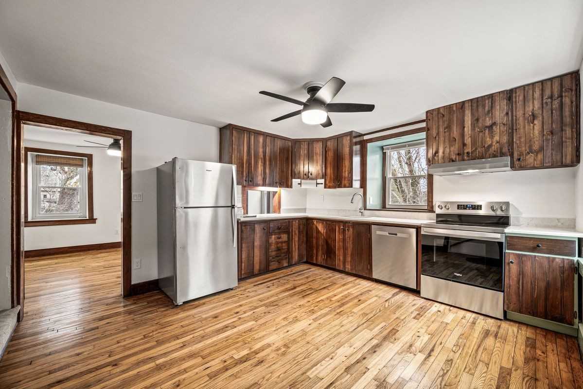 18 N Brandywine Ave - Photo 3 of 27