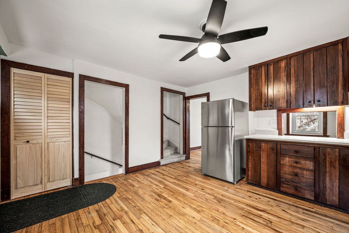 18 N Brandywine Ave - Photo 5 of 27