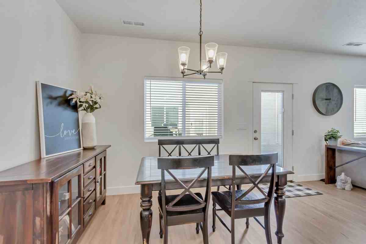 2091 W 1675 Ct S - Photo 5 of 9