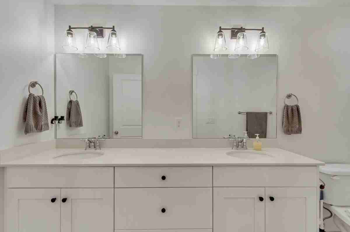 2091 W 1675 Ct S - Photo 7 of 9