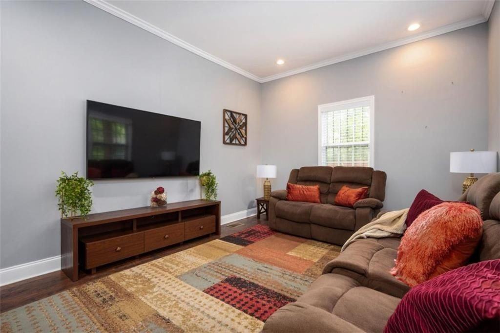 3479 Thompson Dr Nw - Photo 4 of 24