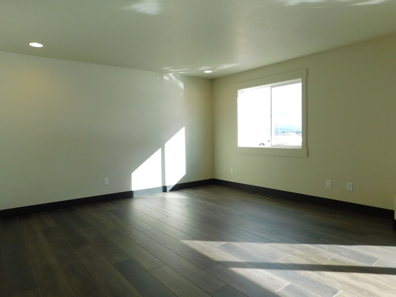 785 Lake Francis Dr #1 - Photo 4 of 10