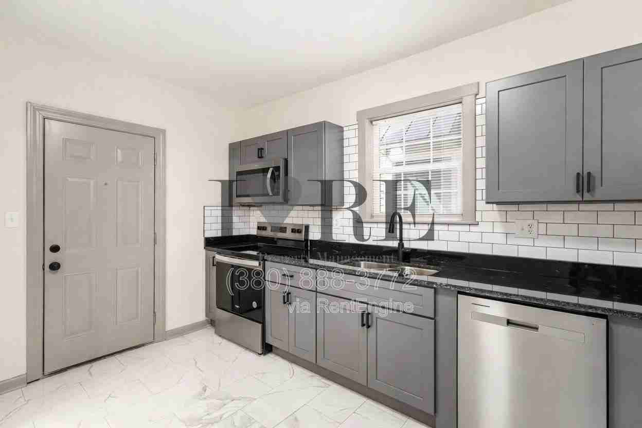 1299 W Broad St - Photo 7 of 16