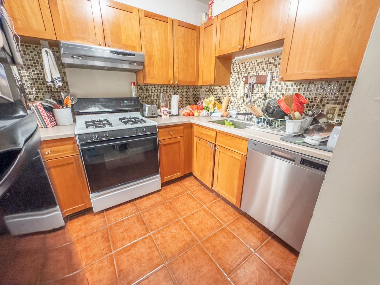 169 Erie St #2 - Photo 7 of 23