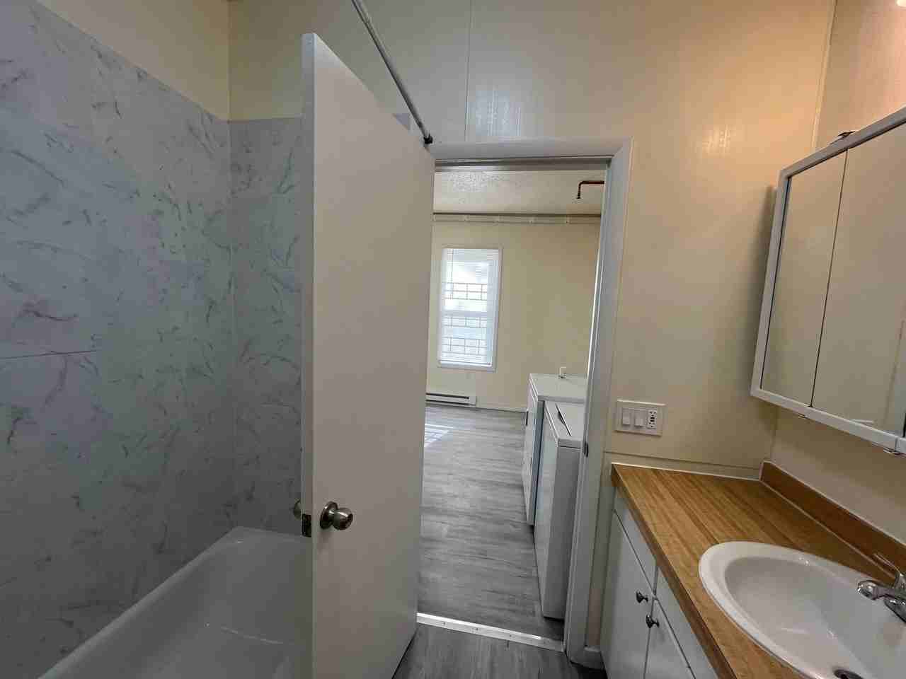 170 Meriden Rd - Photo 4 of 25