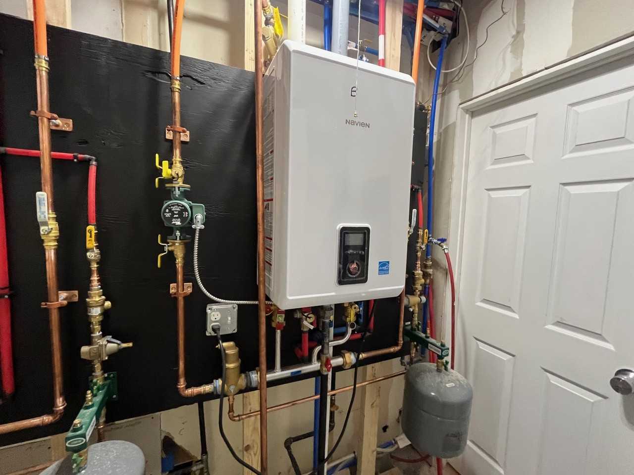 170 Meriden Rd - Photo 6 of 25