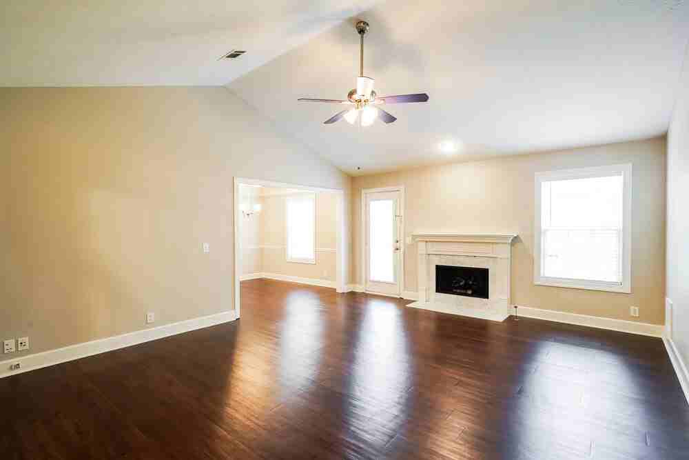 1636 Bridgecrest Dr - Photo 6 of 18