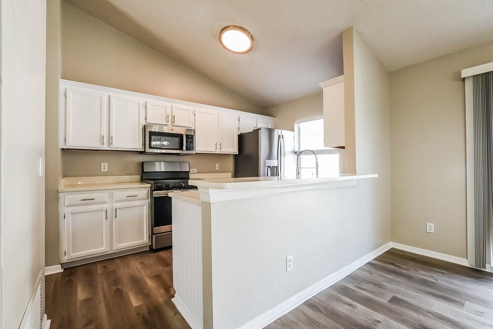 8782 Foley Dr - Photo 7 of 16