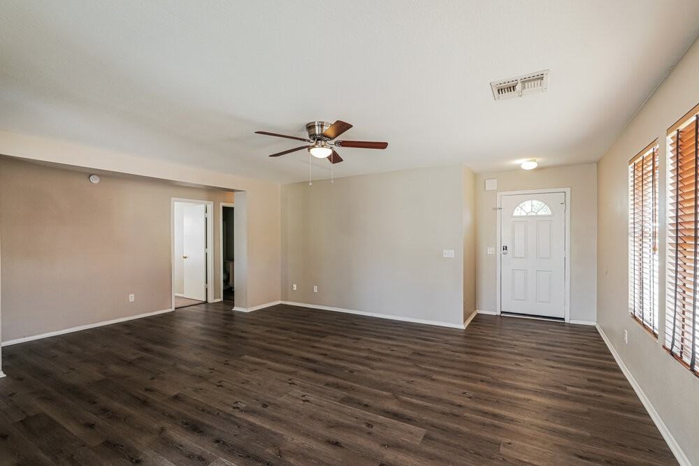 8138 S Sunny Sky Pl - Photo 3 of 16