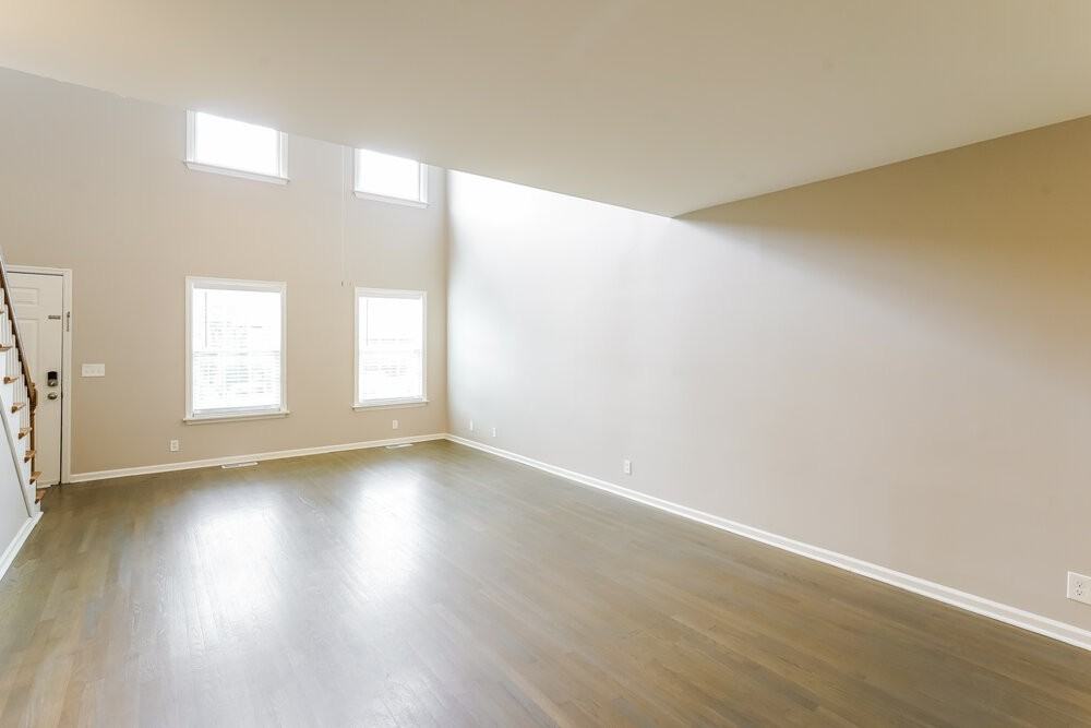 1212 Orchard Mountain Ct - Photo 5 of 17